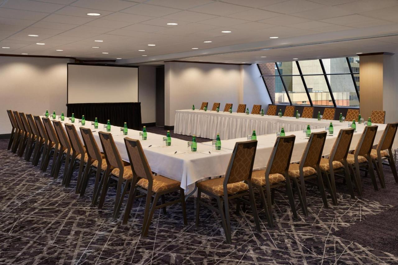 Sheraton Ottawa Hotel Exterior photo
